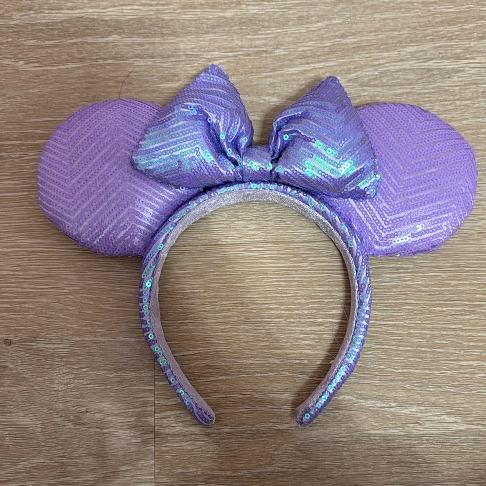 purple minnie mouse ears 💜